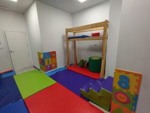 Sala sensorial puerta